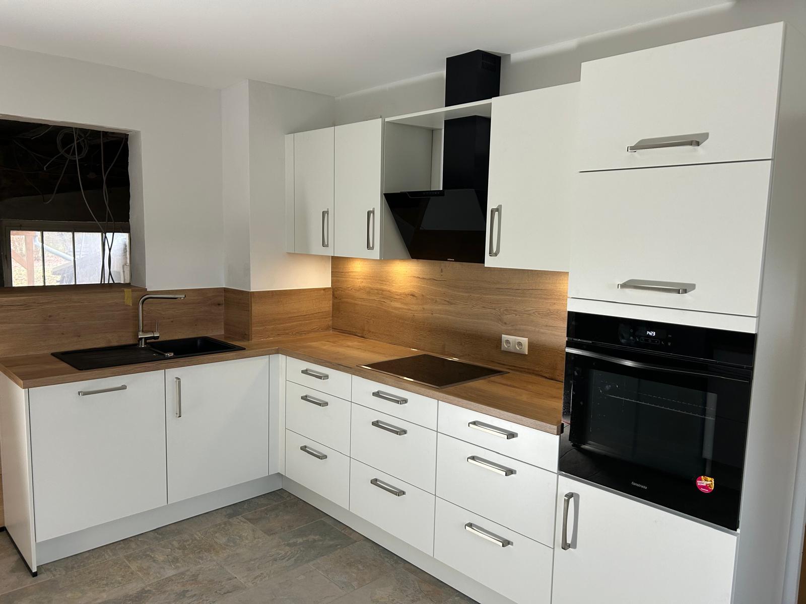 Bild 62 Winkel mit Durchreiche .jpg