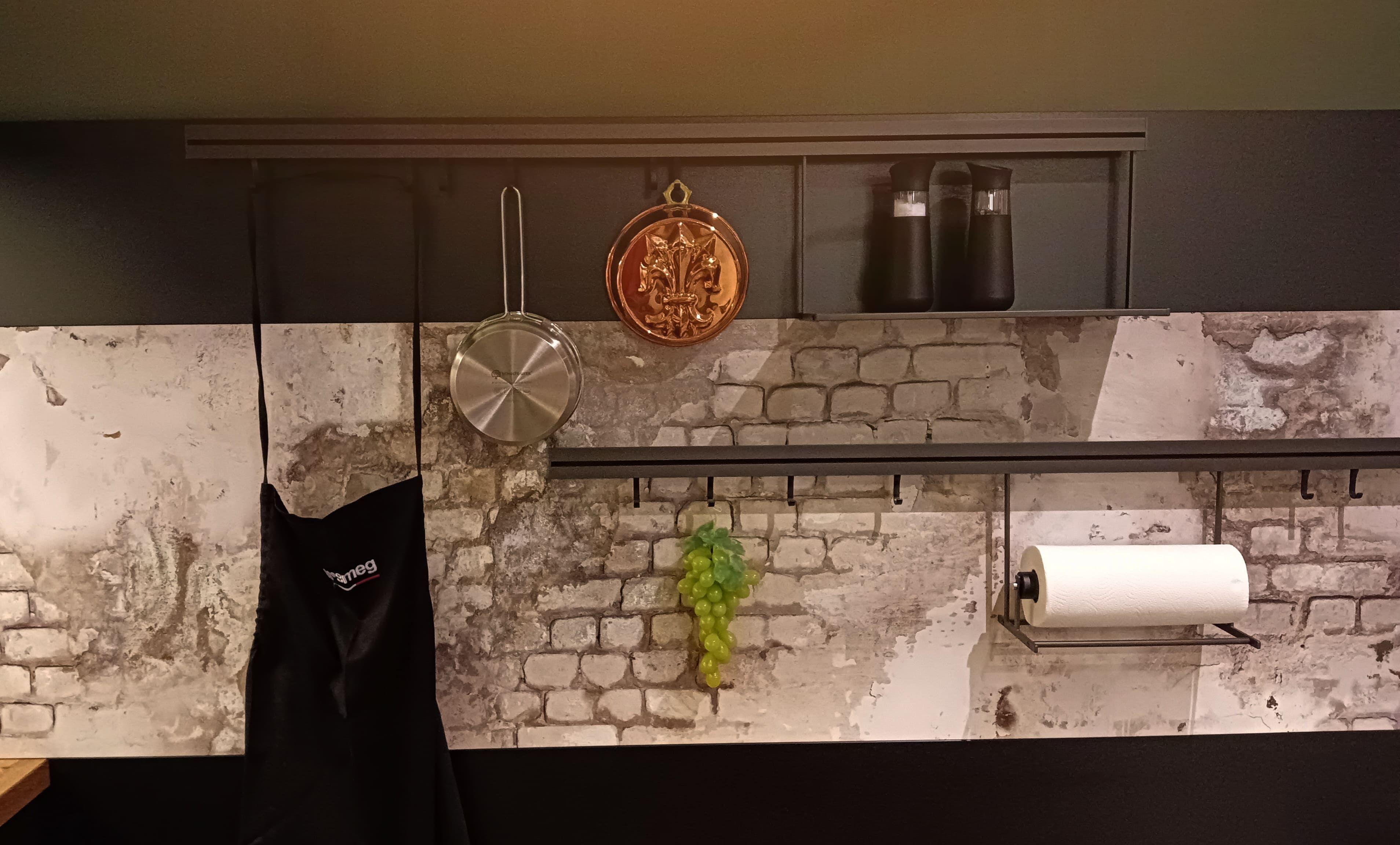 Mauerrückwand und Reling alt.jpg